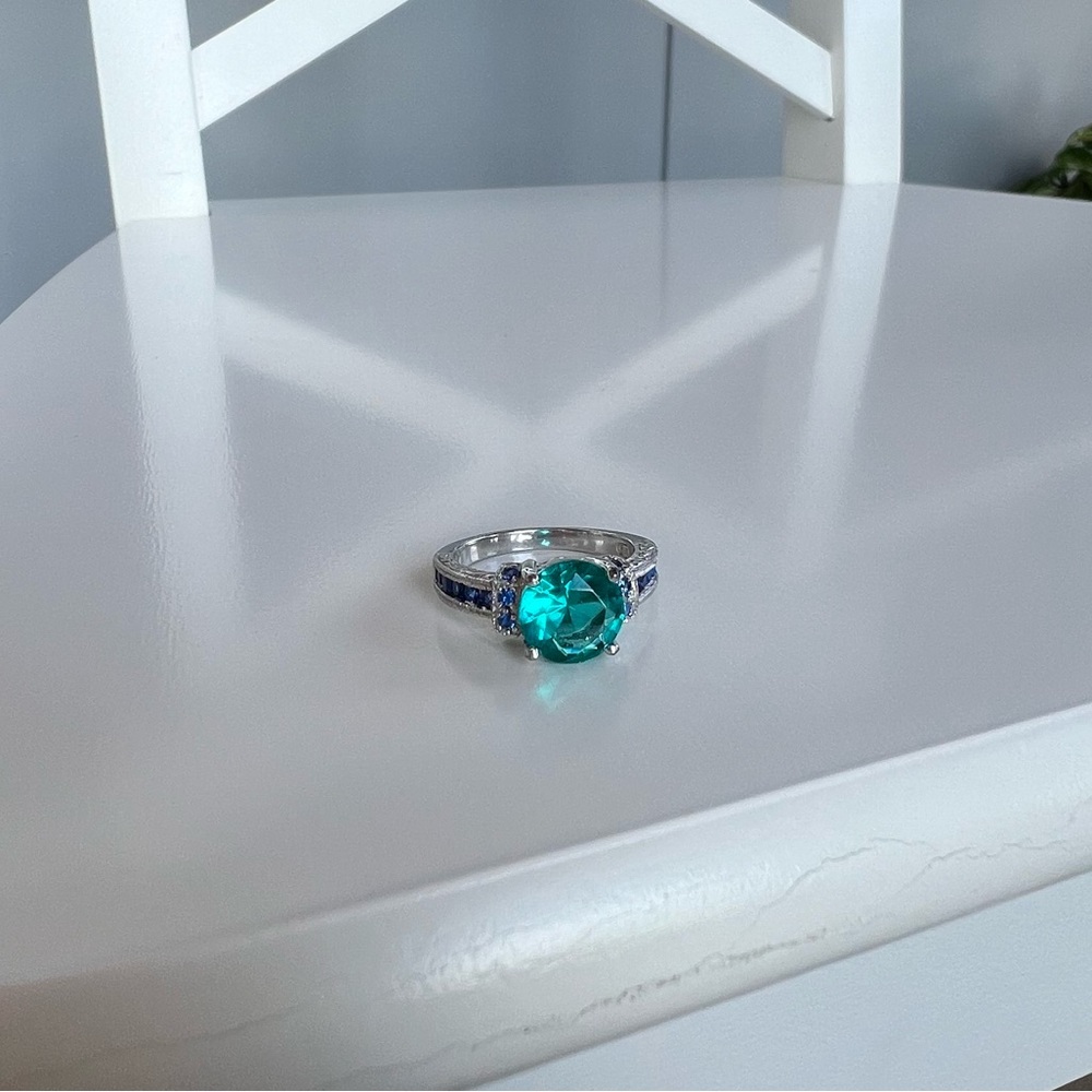 Blue Topaz and Sapphire Coloured Cubic Zirconias Ring925 Sterling Silver Setting